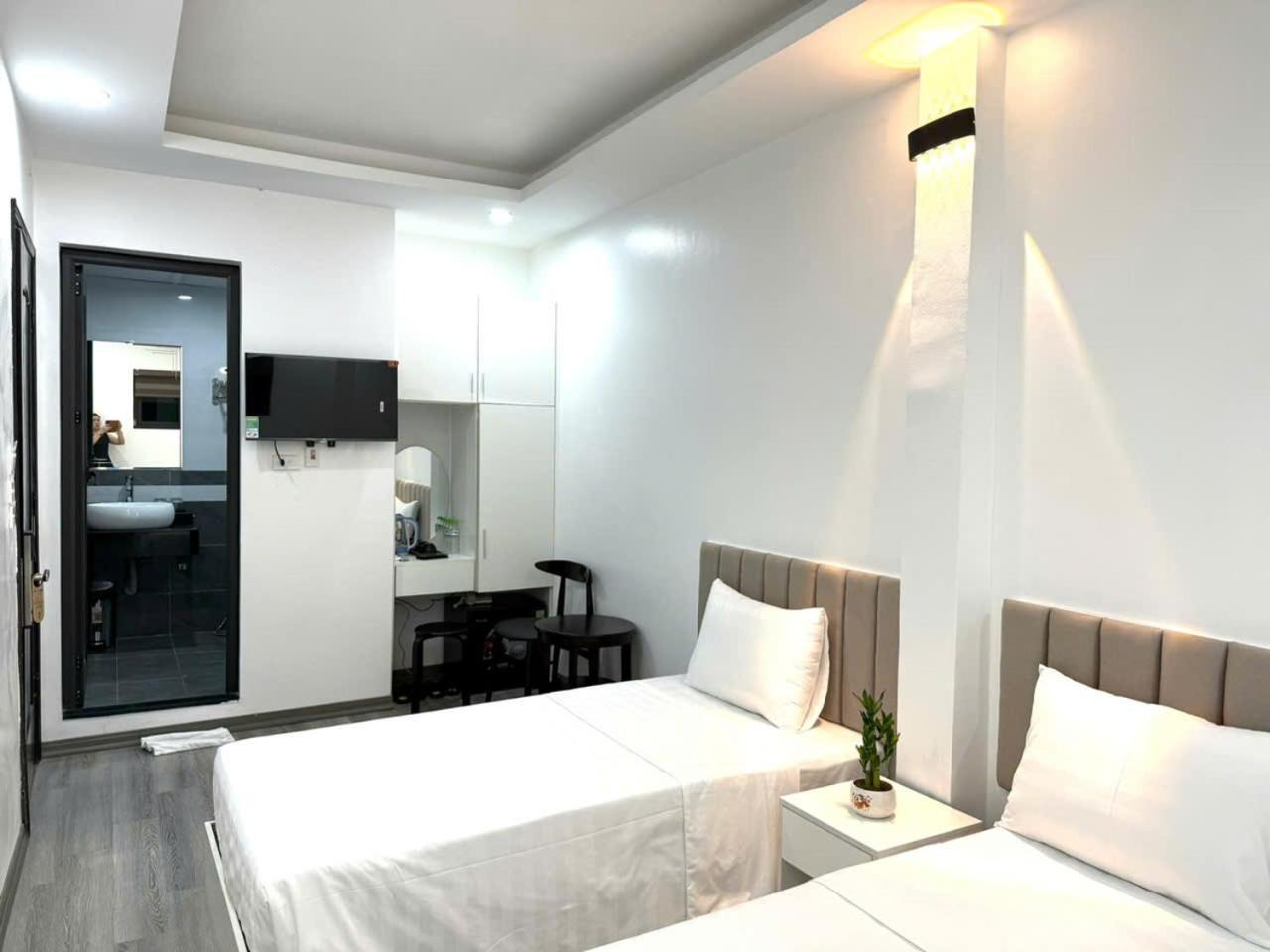 The Queen Hotel & Spa 2 Hanoi Exteriör bild